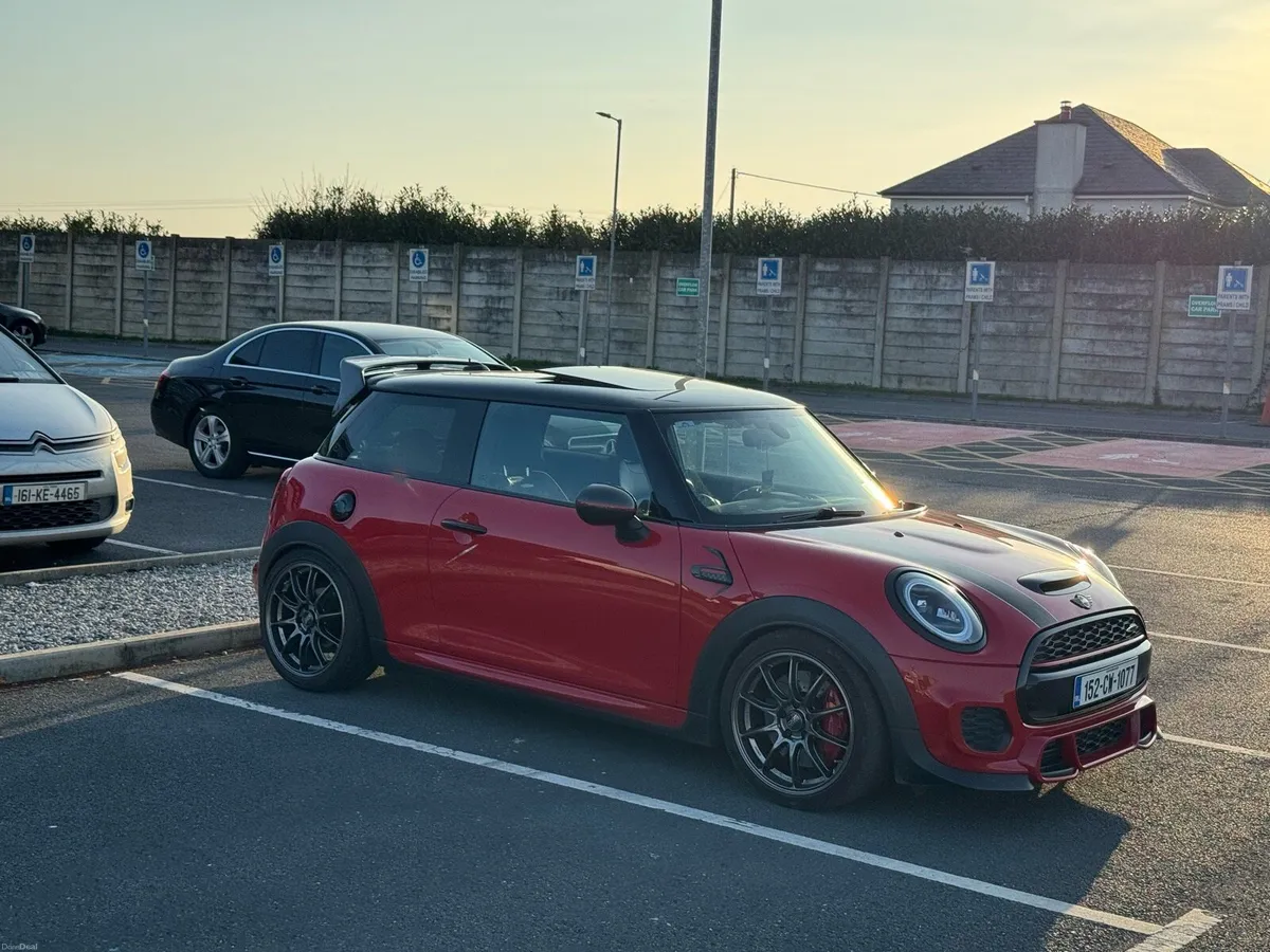 Mini Cooper John Cooper Works - Image 2