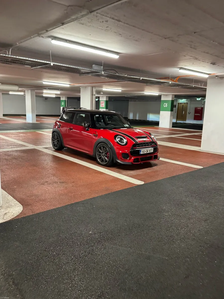 Mini Cooper John Cooper Works - Image 4