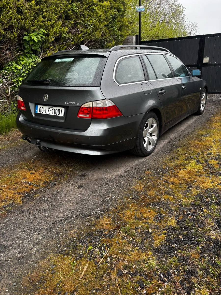 Bmw 520 se Touring - Image 1