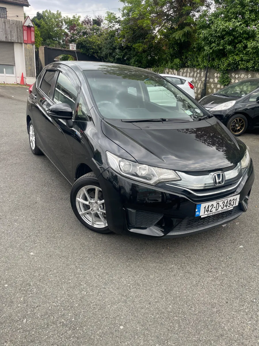 Honda fit hybrid automatic - Image 1