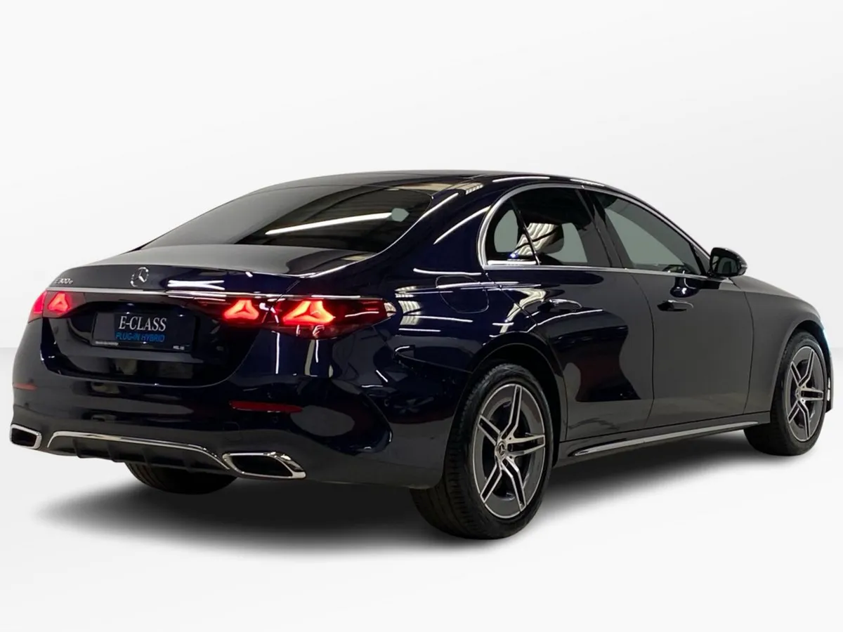 Mercedes-Benz E-Class E 300e AMG EDITION PLUS - Image 3