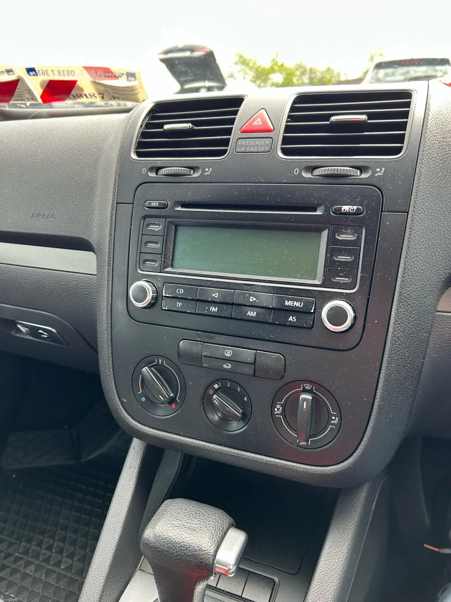 Car - Image 3