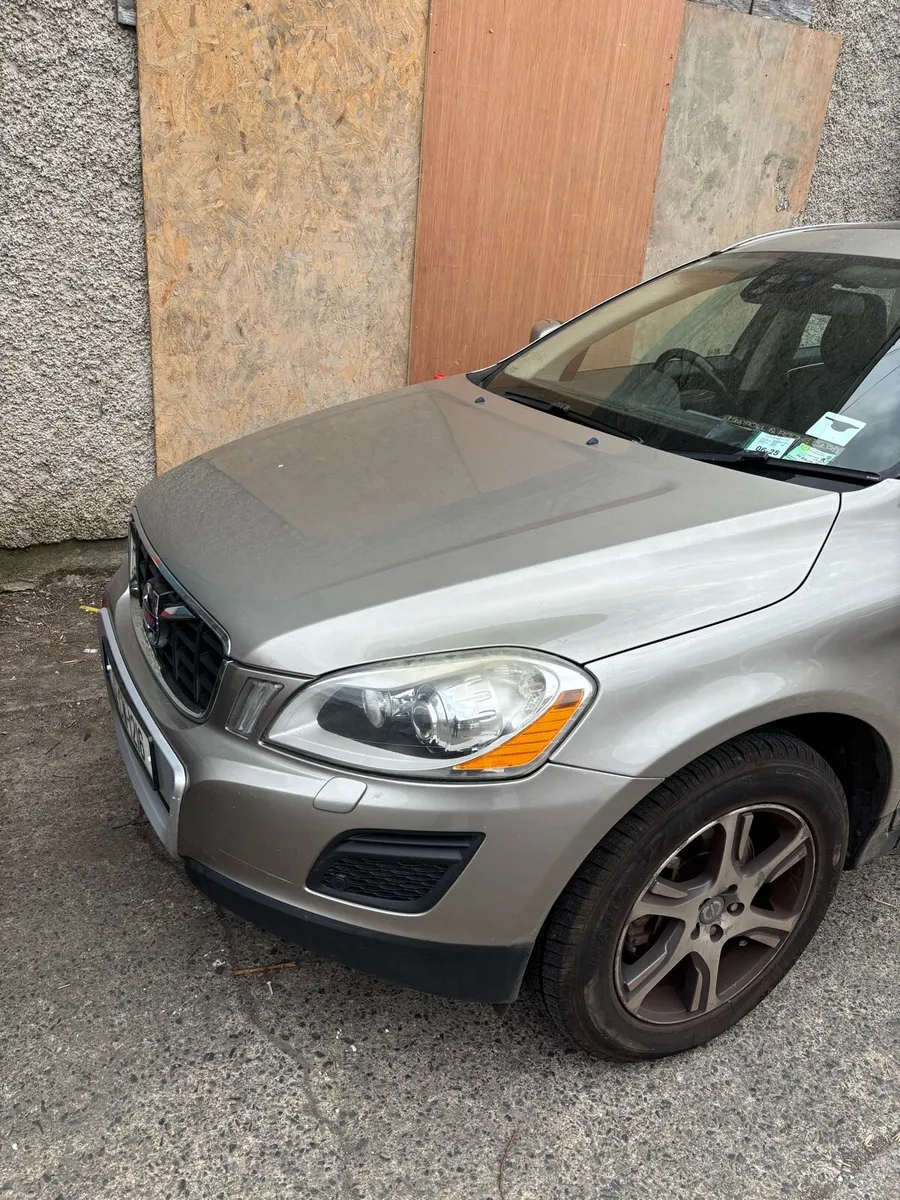 Volvo XC60 D5 - Image 1
