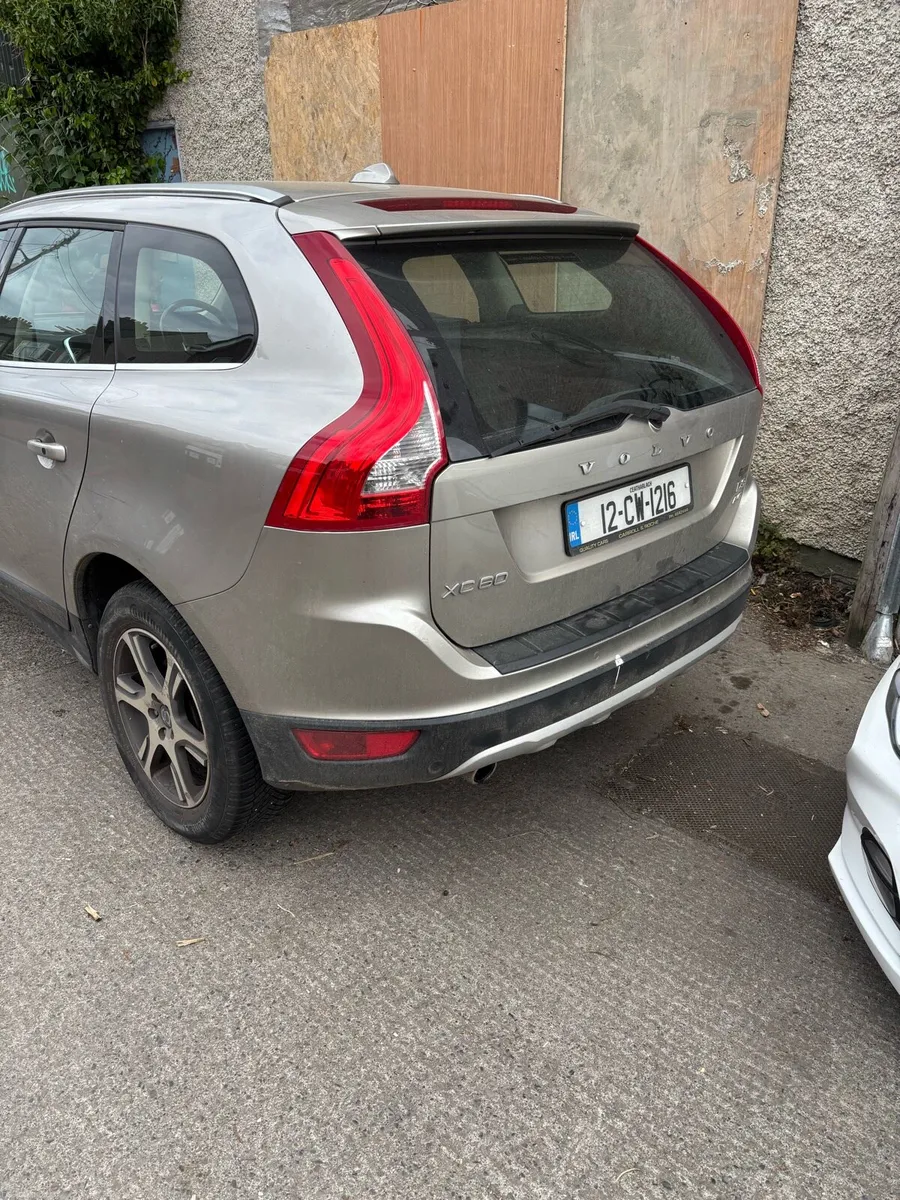 Volvo XC60 D5 - Image 2