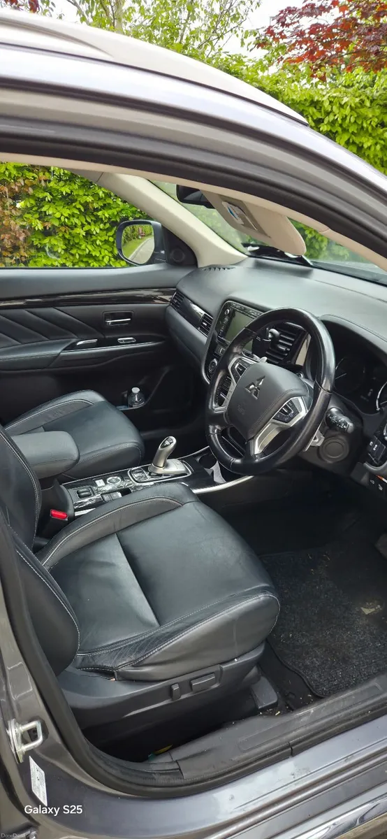 Mitsubishi Outlander 2017 - Image 4