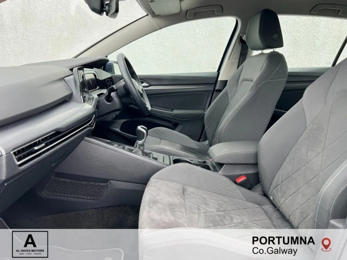Volkswagen Golf 1.5 TSI 130HP Style - Image 4
