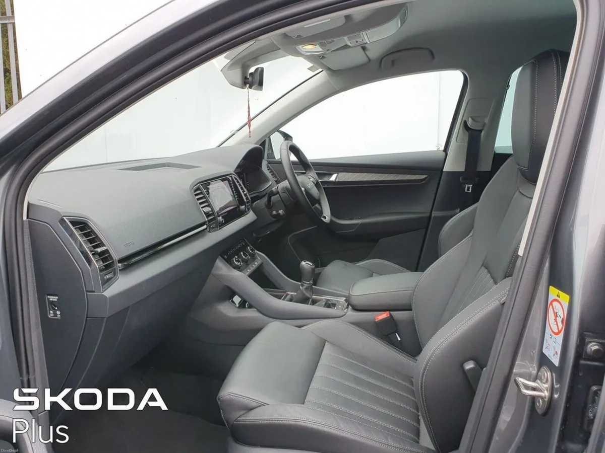 Skoda Karoq SELECTION PLUS 2.0TDI 115HP - Image 4