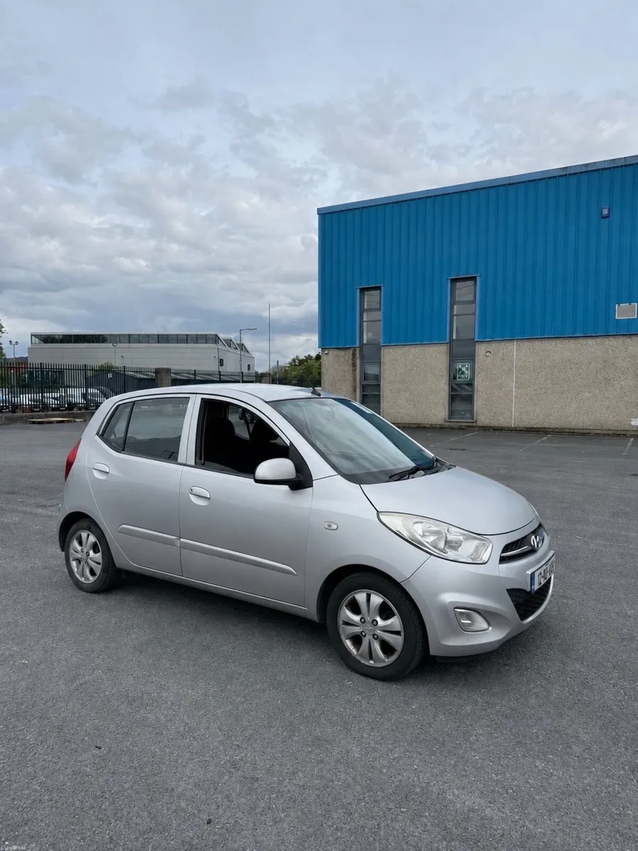 Hyundai i10 Petrol 1.2 manual - Image 3
