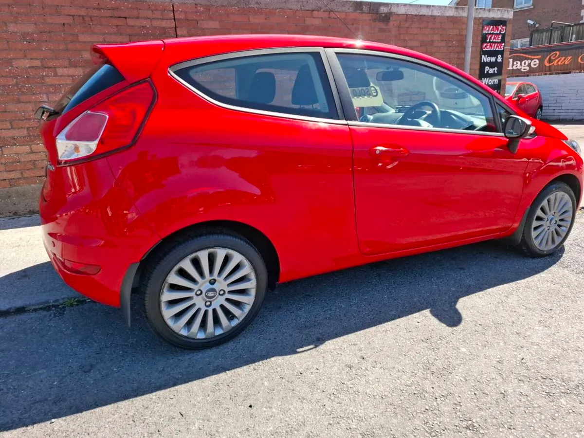 Ford Fiesta - Image 2