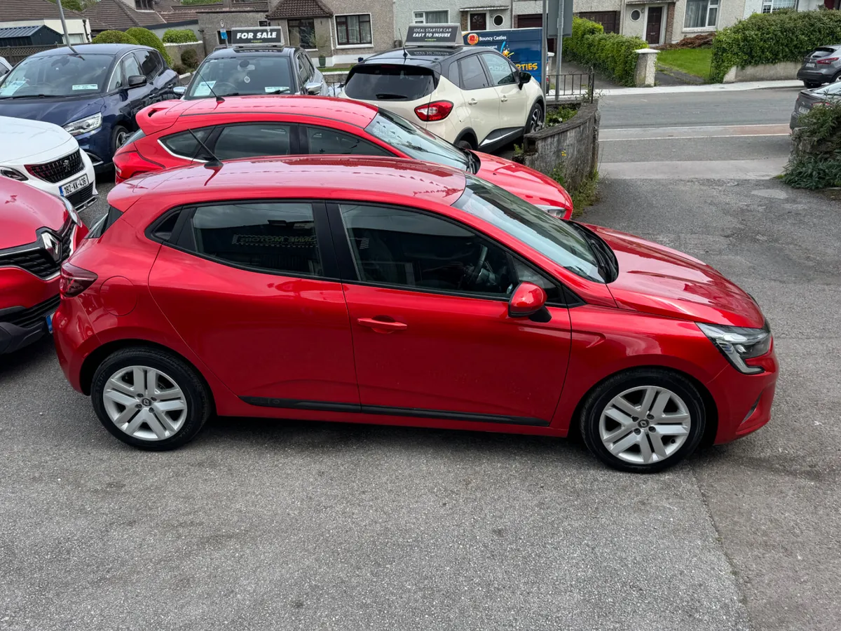 Renault Clio nct 2028 - Image 1