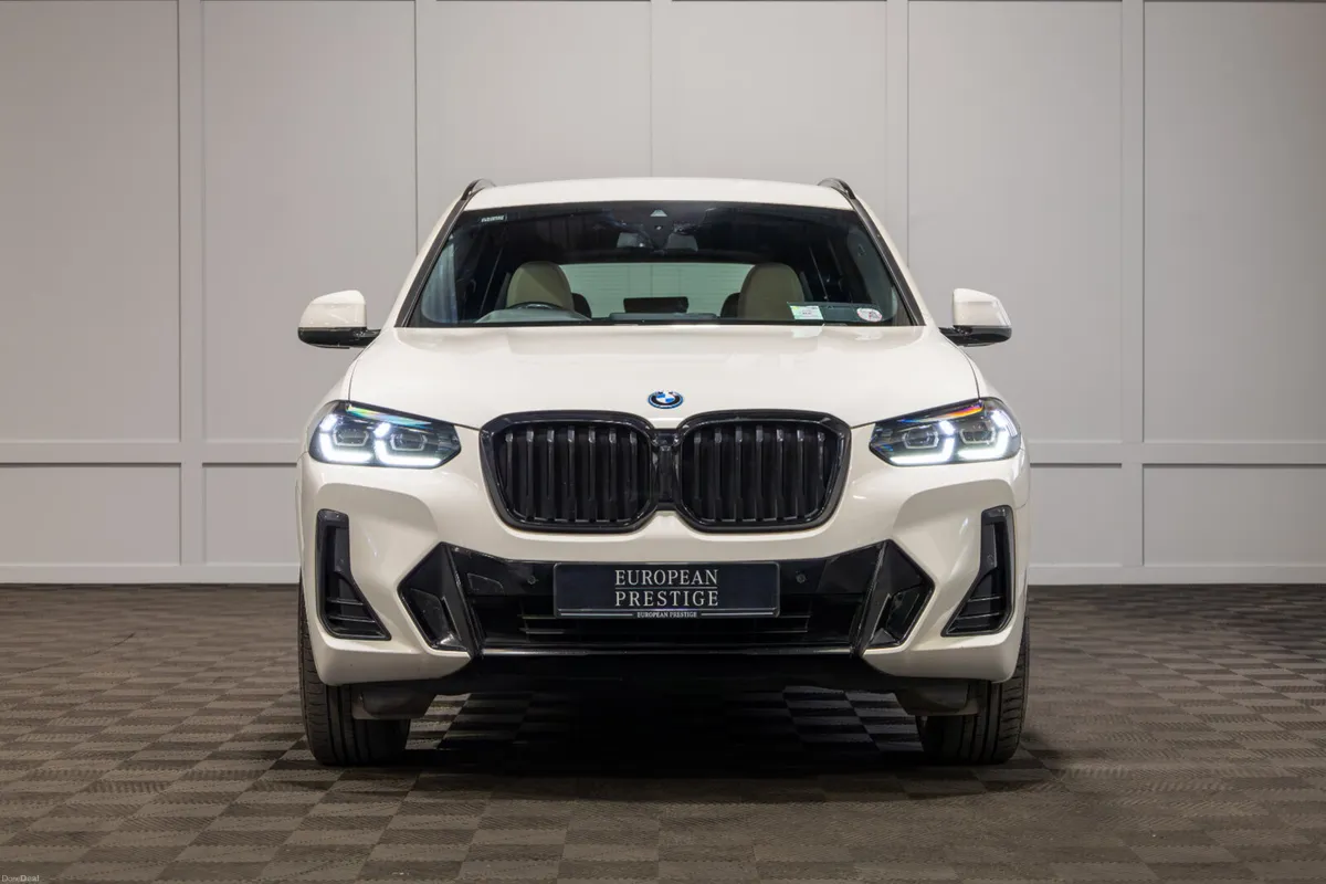 2022 BMW X3 X-Drive 30e M-Sport - Image 2