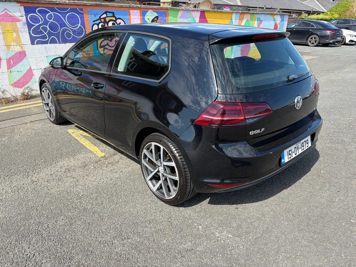 VW Golf 1.2tsi 3dr - Image 3