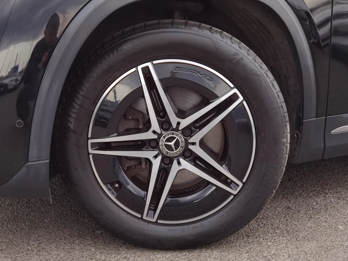 MERCEDES-BENZ EQA 350 66KWH AMG LINE 4MATIC - Image 2