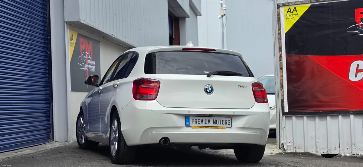 Bmw one series Automatic - Image 4