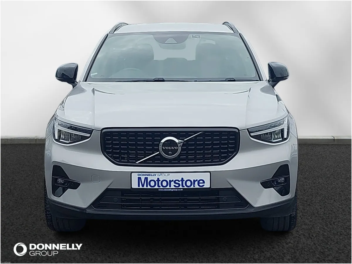 Volvo XC40 Estate Plus - Image 4