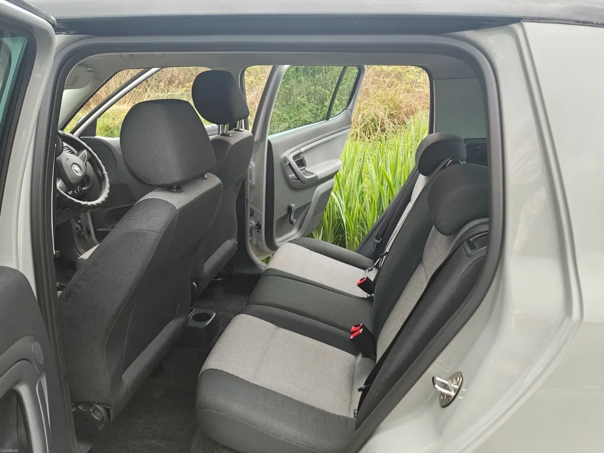 Skoda Fabia 2013 - Image 4