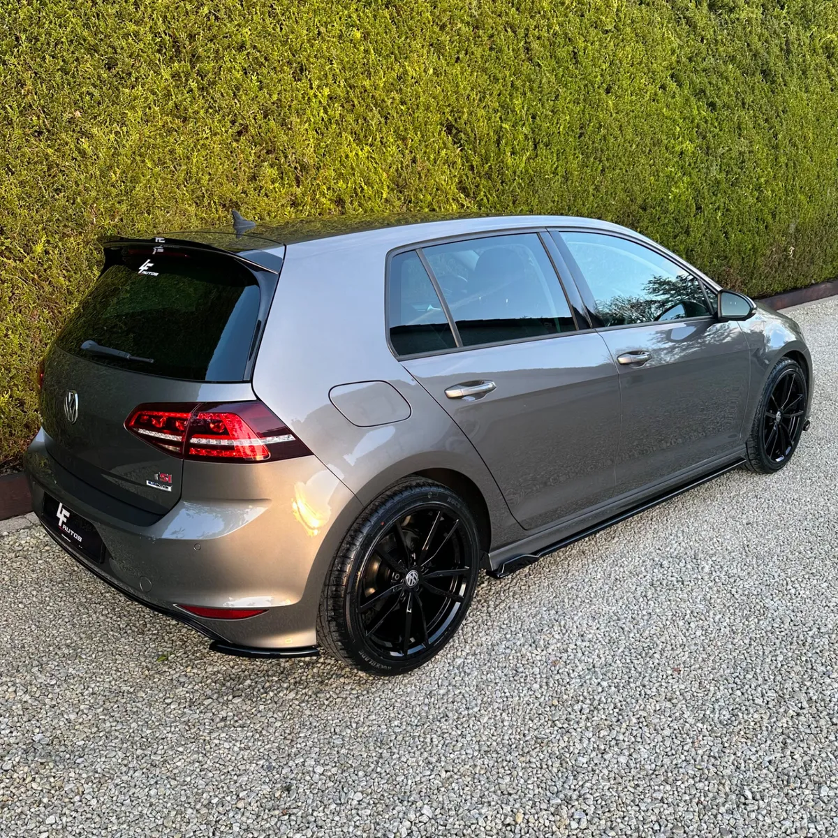 2017 VOLKSWAGEN GOLF R-LINE DSG - Image 3