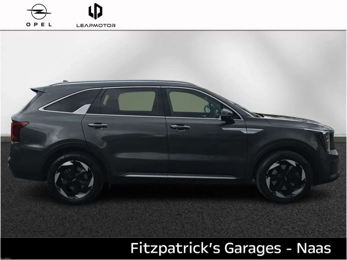 Kia Sorento New Model 2.2D PE 7 Seats - Price Incl - Image 4