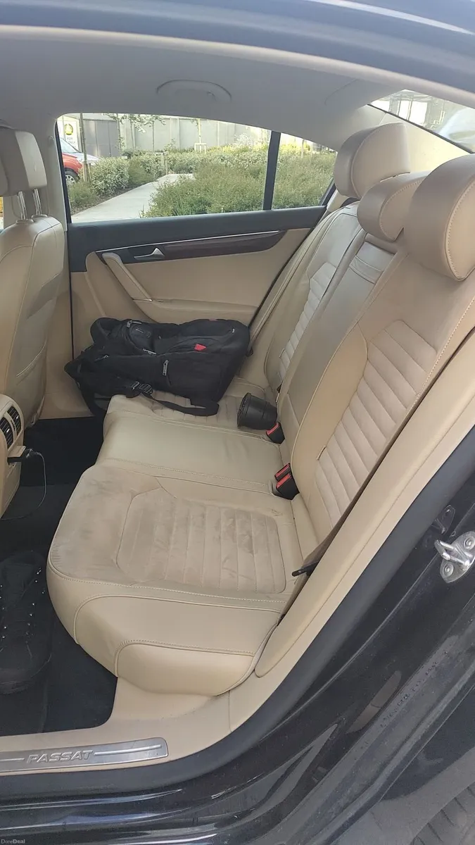Volkswagen Passat 2013 - Image 4