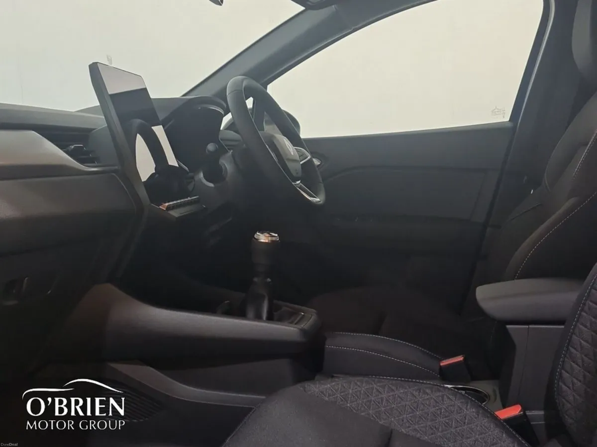 Renault Captur evolution TCe 115 ***SAVE €3,000*** - Image 5
