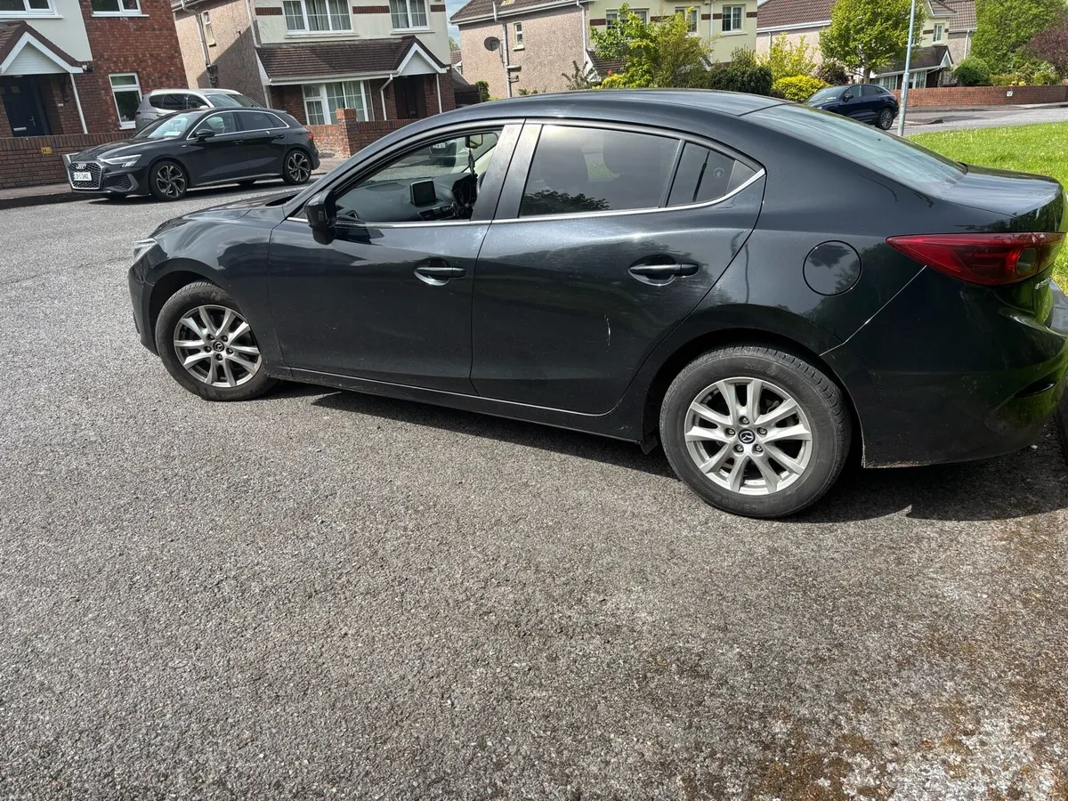 2015 Mazda 3 Executive - Image 4