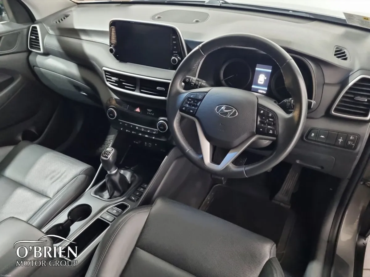 Hyundai Tucson 2WD Executive Plus - Image 6