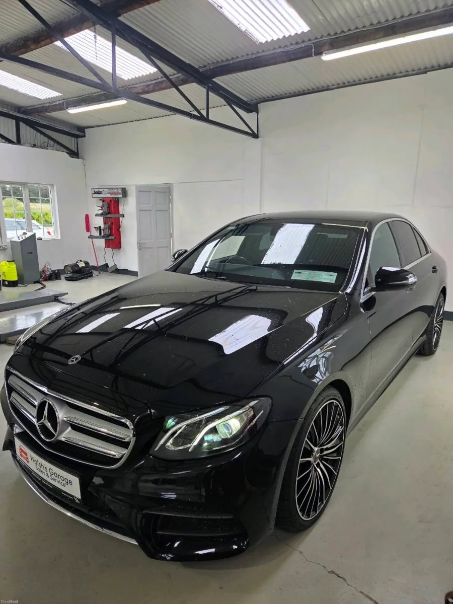Mercedes-Benz E220D AMG Line Auto 2018 - Image 3
