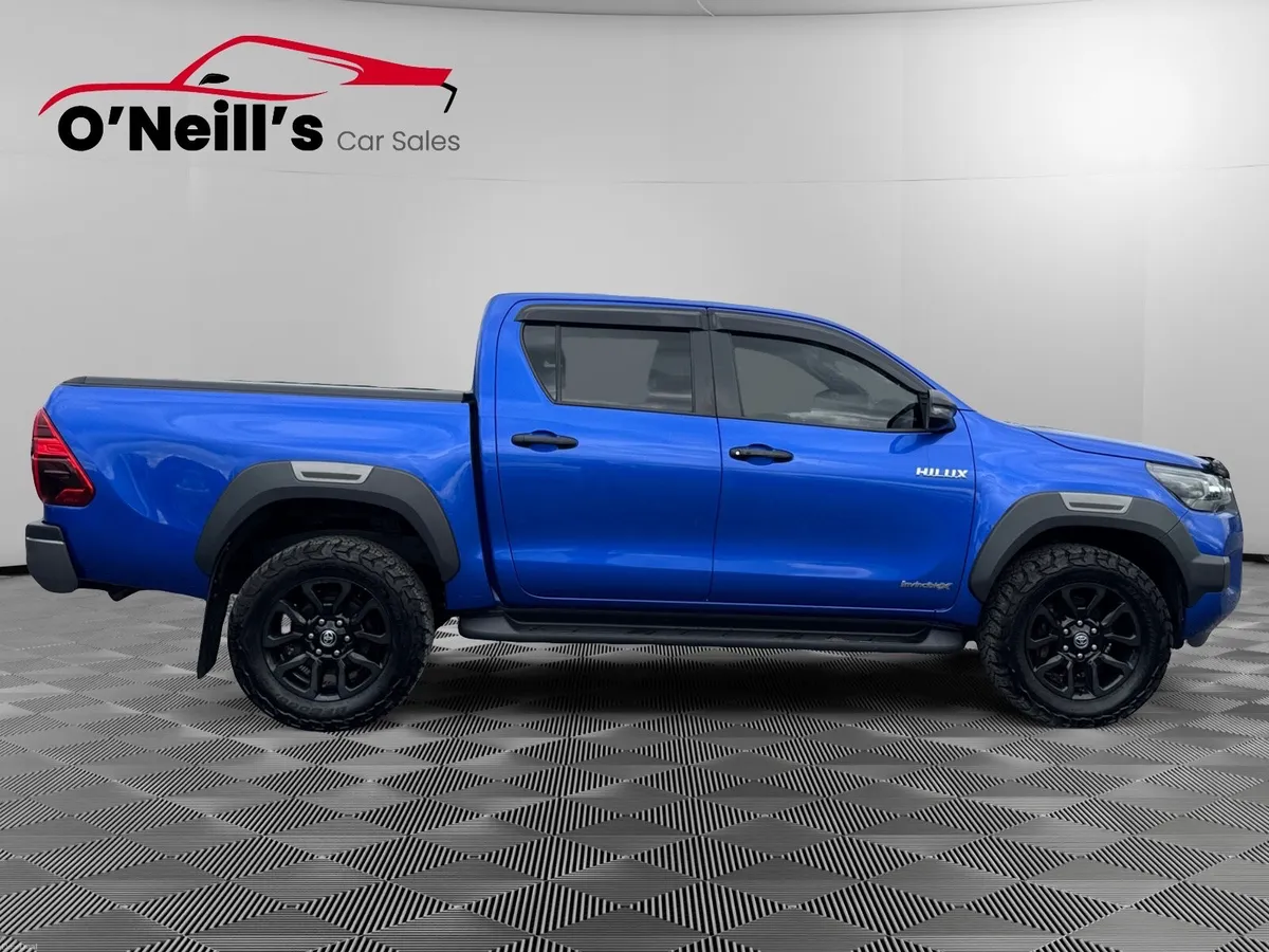 Toyota Hilux 2021 AUTO 2.8 D-4D INVINCIBLE X #379 - Image 2
