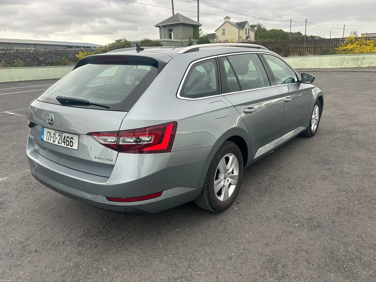 2017 Skoda Superb combi - Image 4
