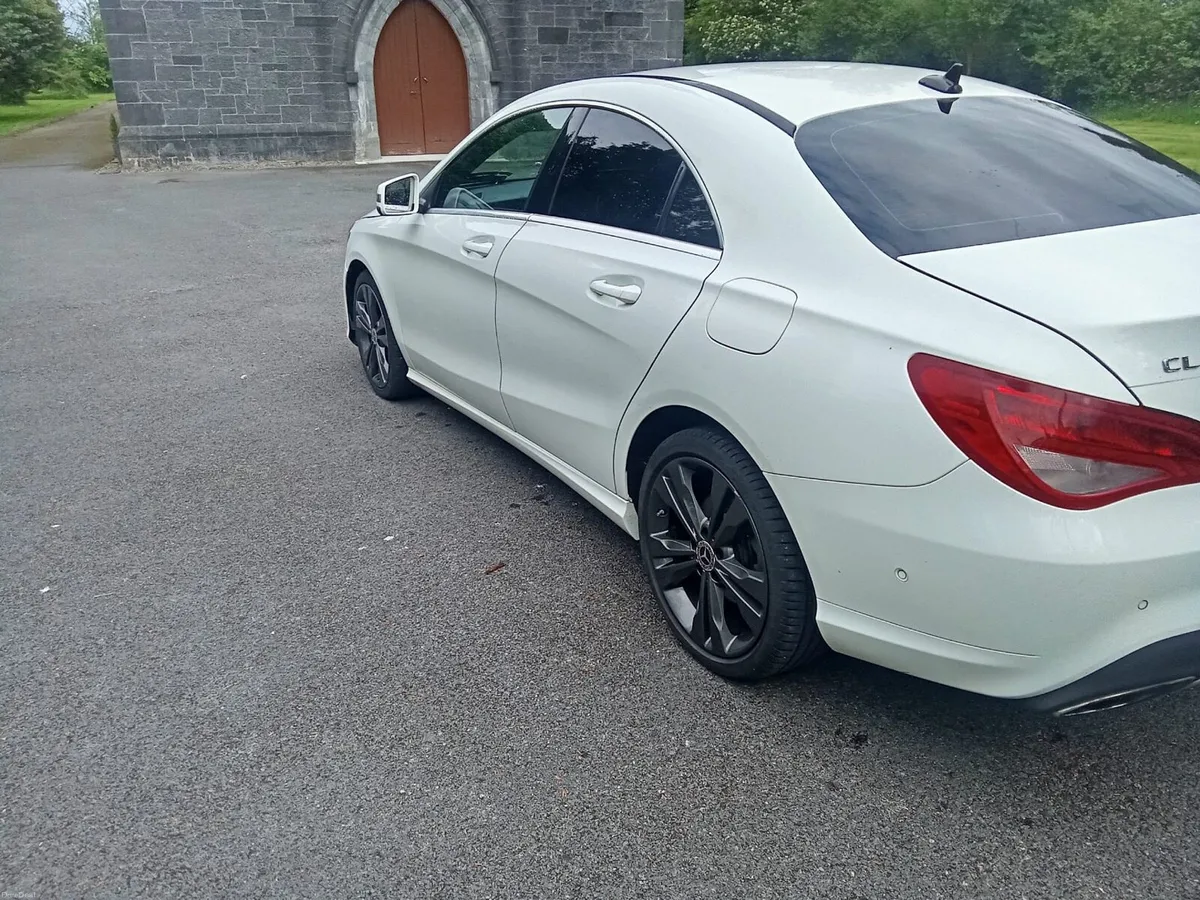 181 cla Mercedes 2.1l diesel automatic - Image 2