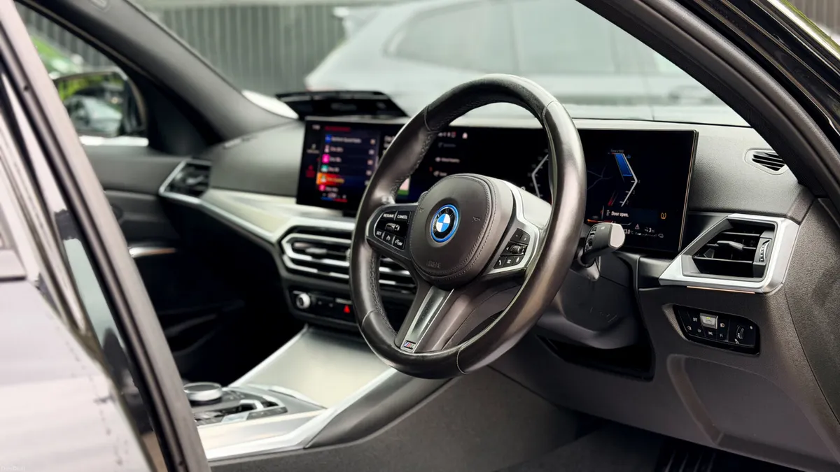 2022 (222) BMW 330E MSPORT LCI 290BHP - Image 3