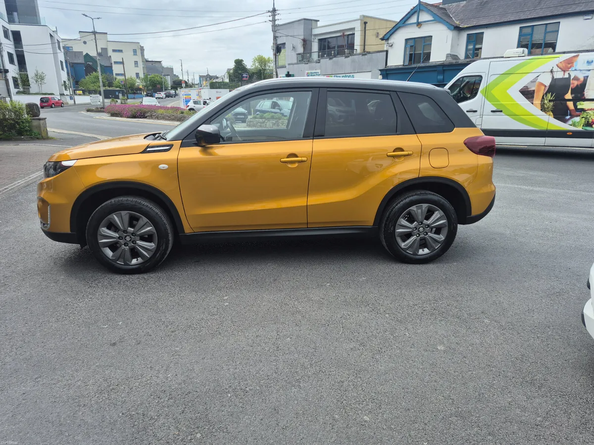 2024 Suzuki Vitara SZT Only 17,000klm - Image 4