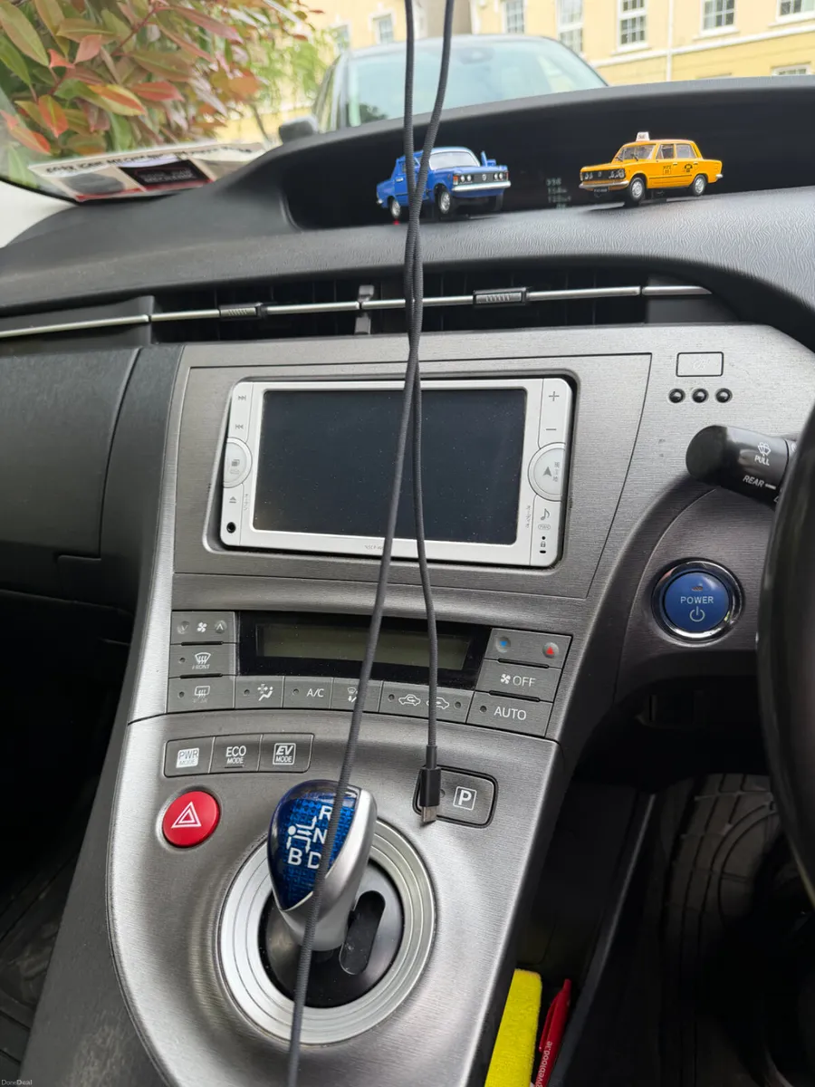 Toyota Prius 2013 - Image 4