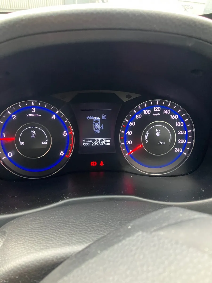 Hyundai i40 2015 - Image 1