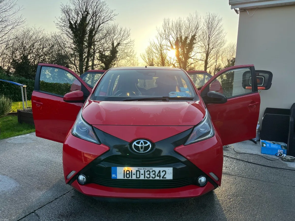 Toyota Aygo 2018 - Image 2
