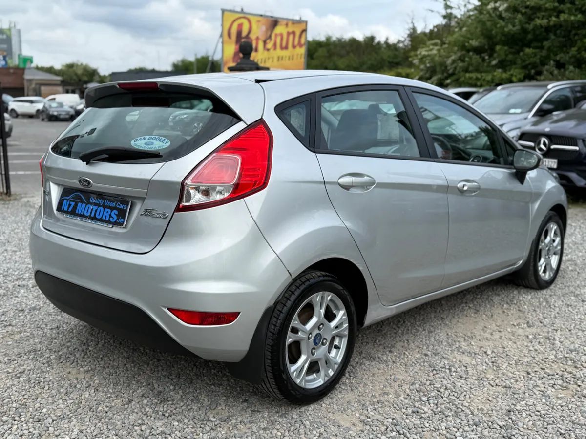 2013 Ford Fiesta ZETEC 1.0 PETROL - Image 3