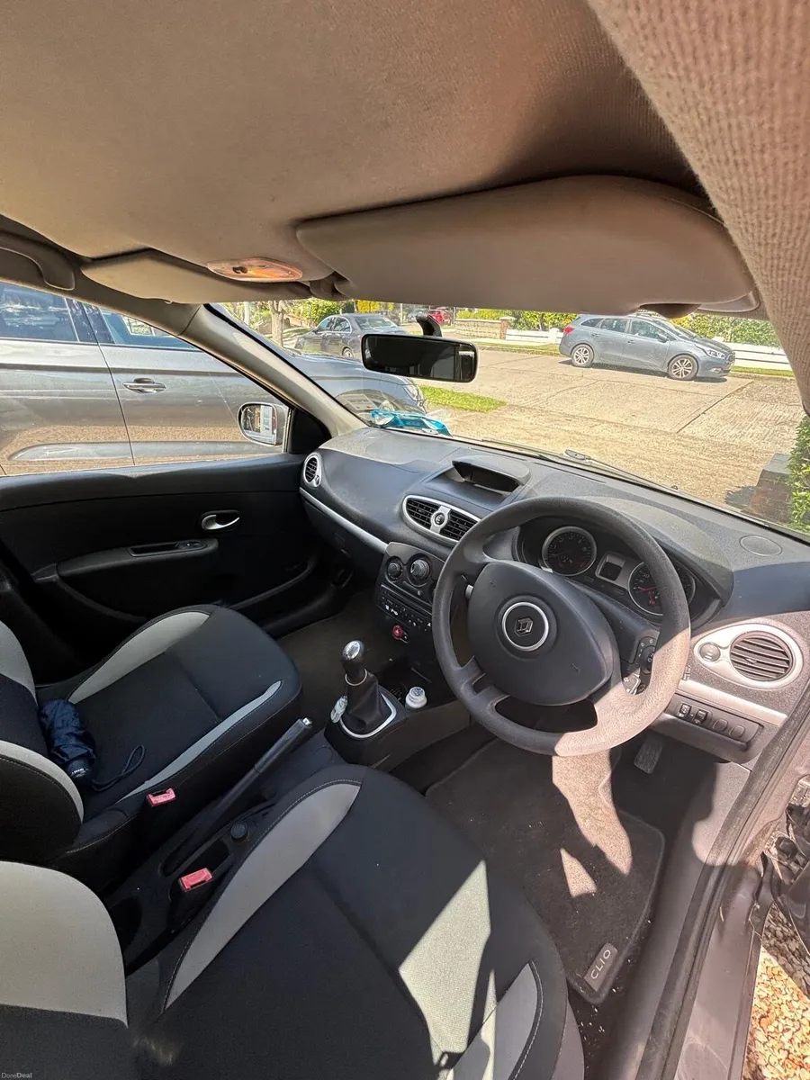 Renault Clio 2011 - Image 3