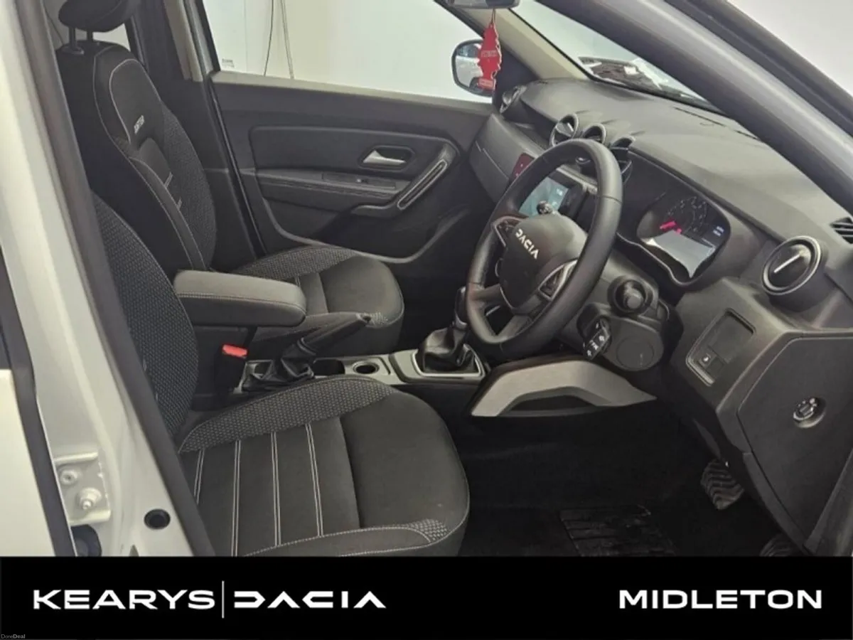 Dacia Duster 1.3 TCe 150 EDC Journey - Image 6