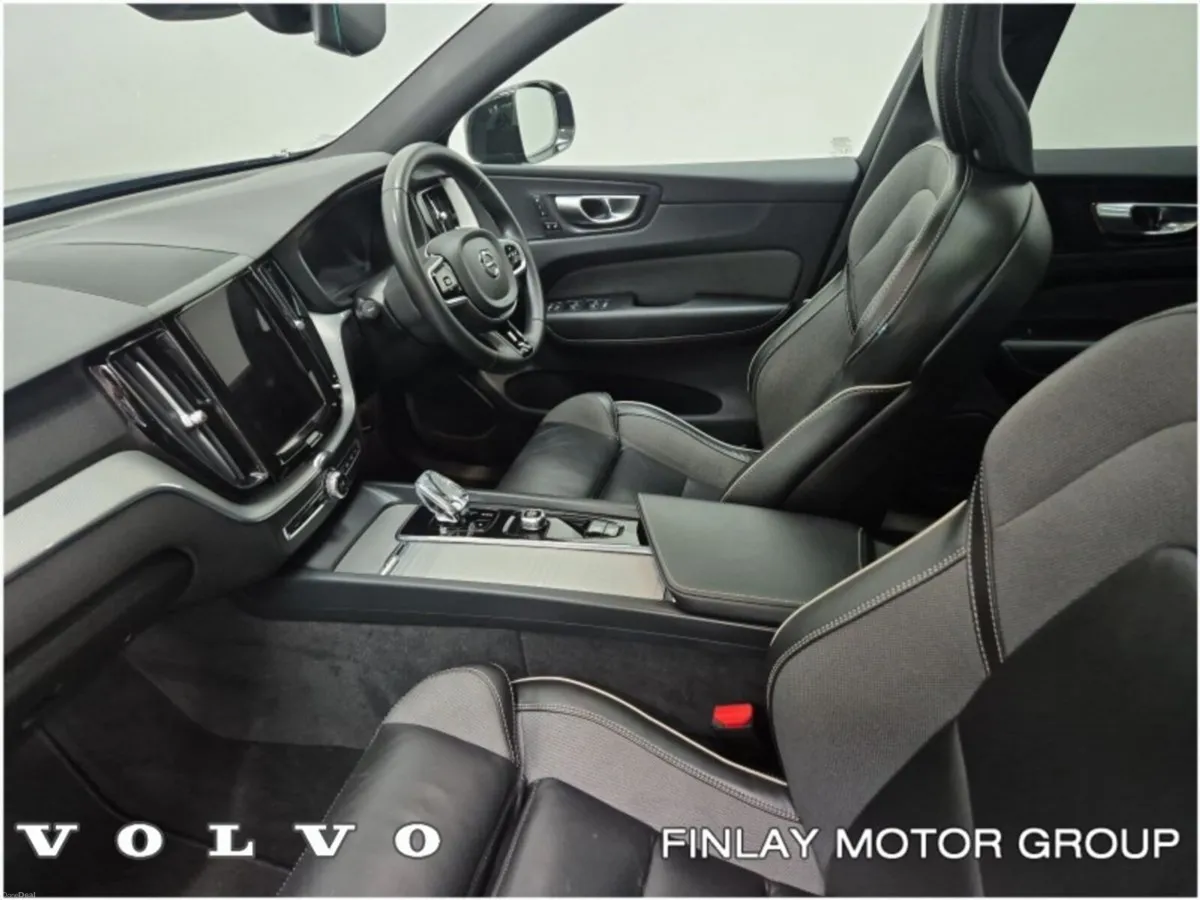 Volvo XC60 T6 Recharge PHEV 350hp AT8 Plus Dark - Image 4