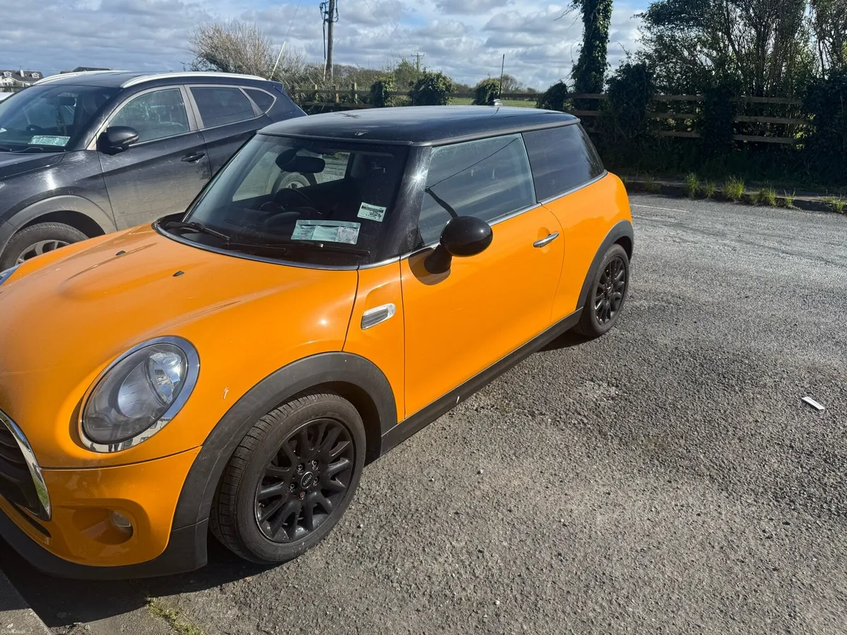Mini Cooper - Image 2