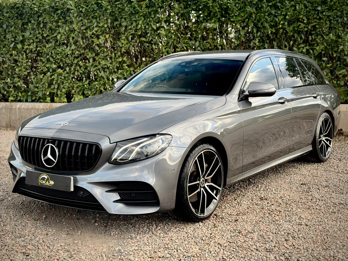 2017 Mercedes-Benz E-Class AMG Line *NEW ALLOY'S* - Image 4