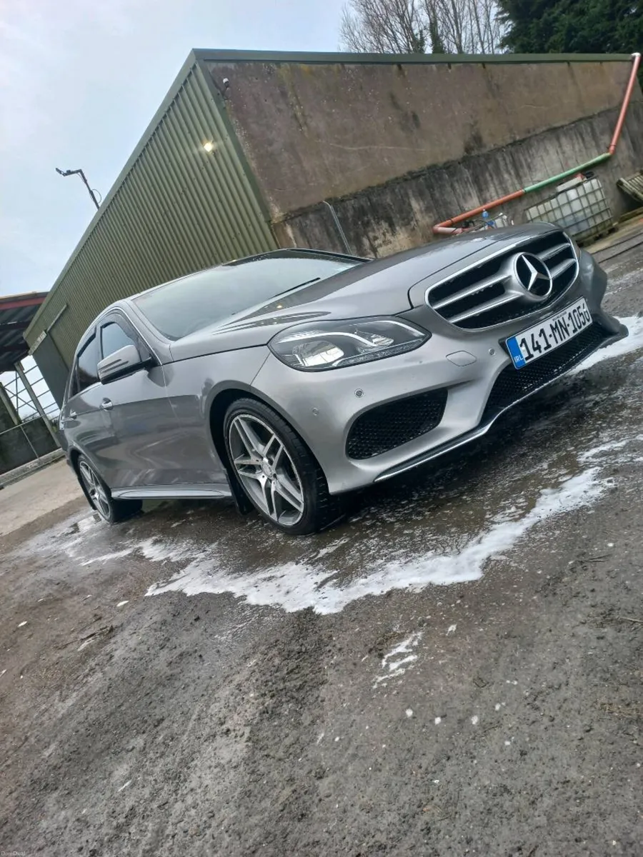 Mercedes Benz E250 AMG - Image 2