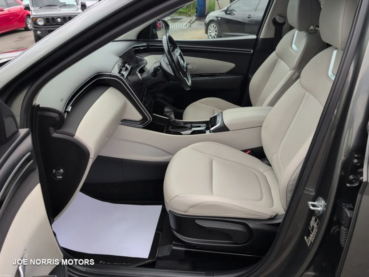 Hyundai Tucson IX35 PLUS DCT MILD HYBRID AUTO - Image 3