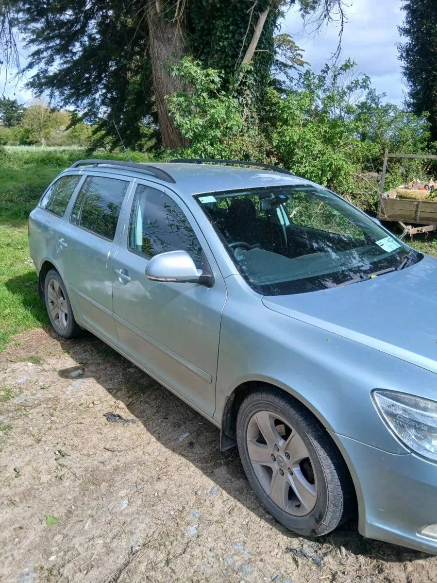 Octavia Skoda 2009 - Image 2