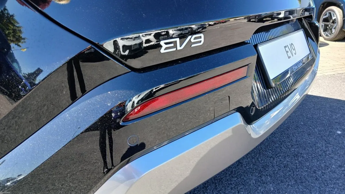 Kia EV9 Earth 99.8 kWh Battery **AVAILABLE FOR IMM - Image 5