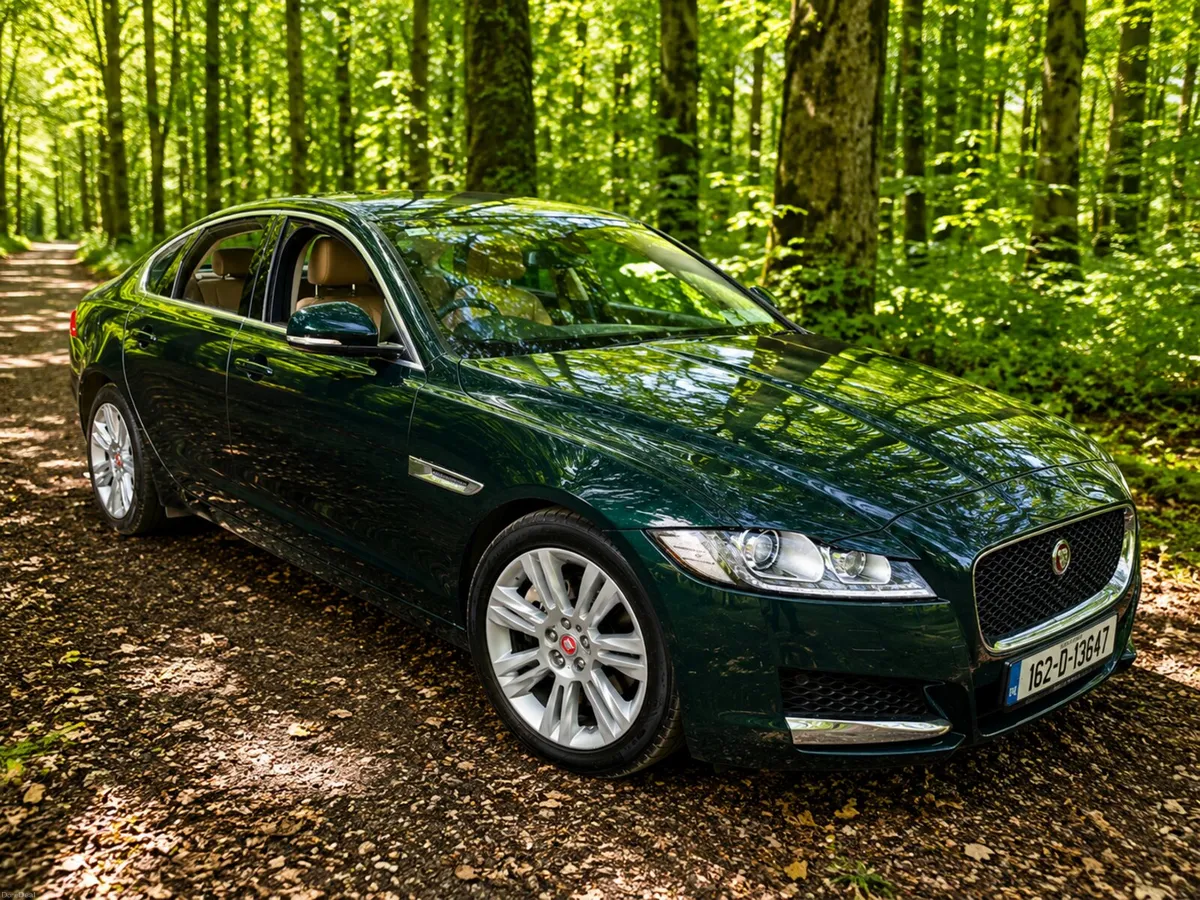 Jaguar XF 2016 Portfolio Diesel Sunroof - Image 1