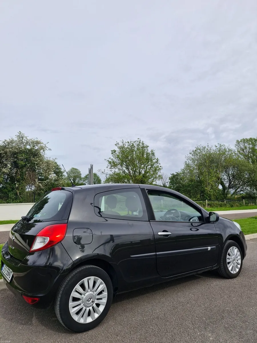 Renault Clio 2010 1.1Petrol, Nct 2/27 - Image 4
