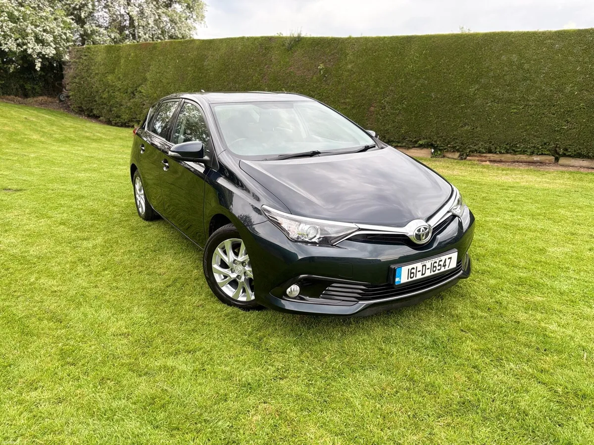 Toyota Auris 1.2t 2016 - Image 1