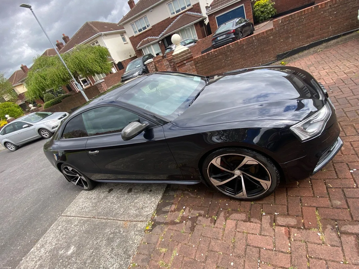Audi A5 2.0 TDI BLACK EDITION 177BH - Image 2