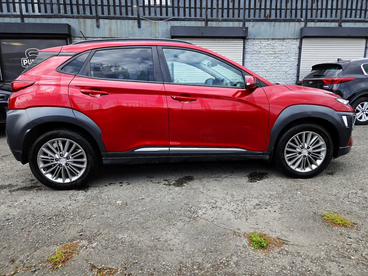 181 HYUNDAI KONA H-SPEC Low KM Waranty V.Clean - Image 4